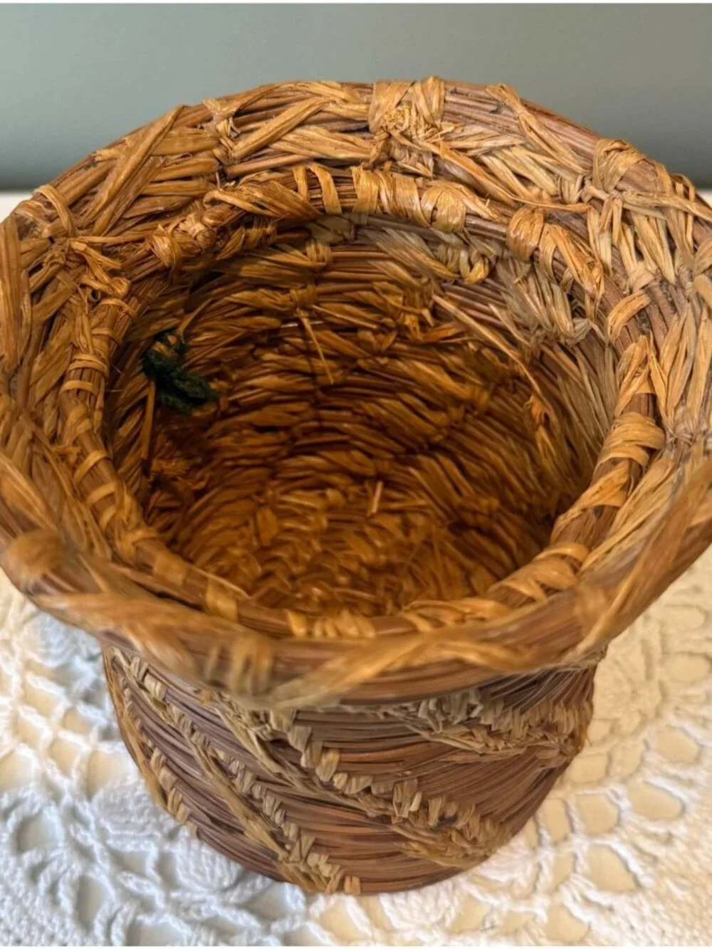Vintage Handwoven Pine Straw Basket with Lid Rustic Handmade Storage Basket